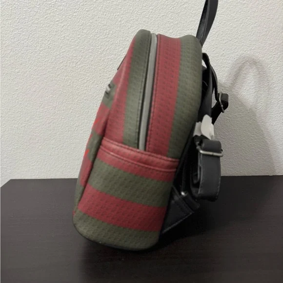 Loungefly A Nightmare On Elm Street Freddy Glove Stripe Mini Backpack - Picture 4 of 6